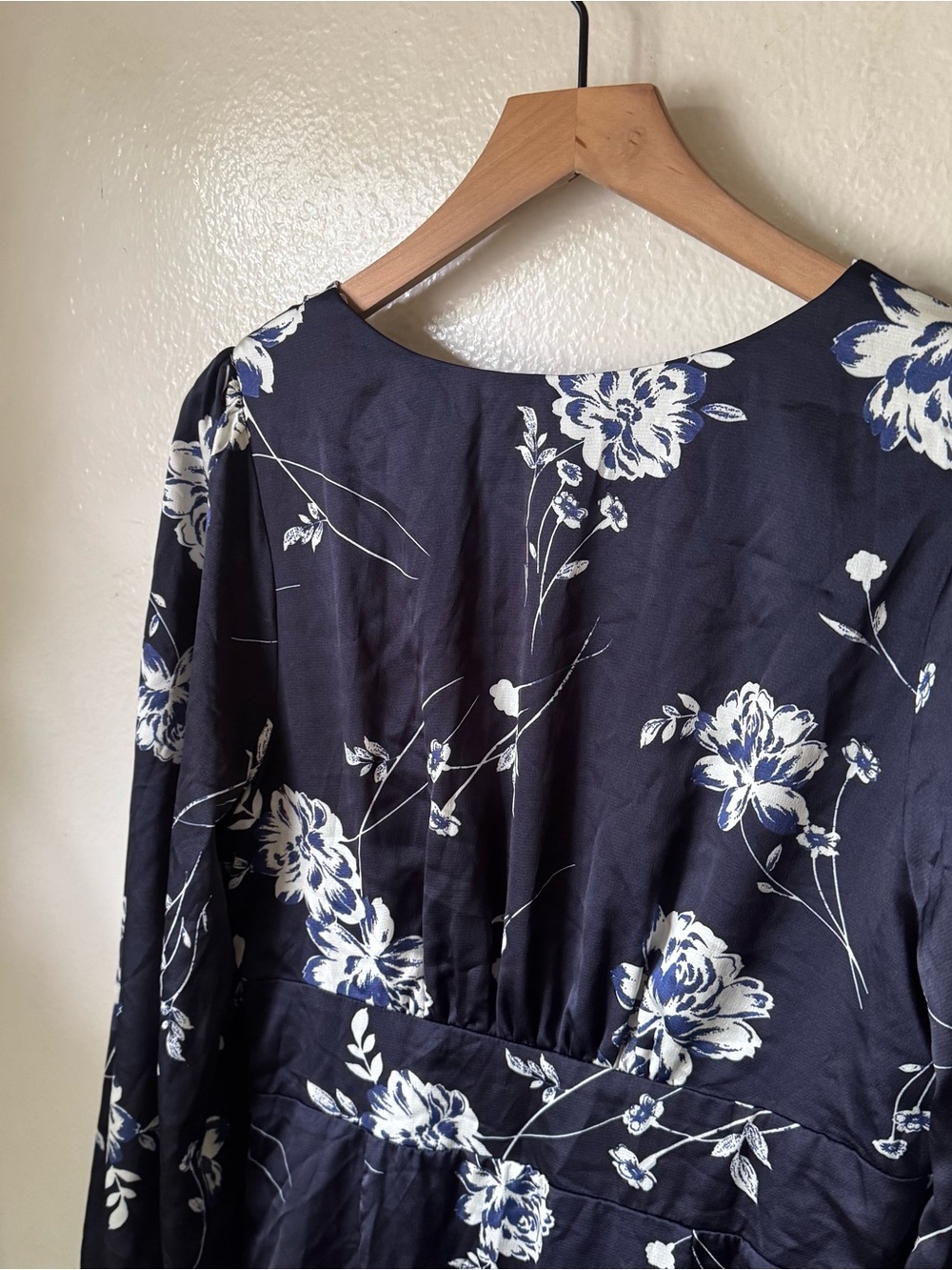 Lulus | Beautiful Details Navy Blue Floral Long Sleeve Midi Dress - Picture 8 of 8